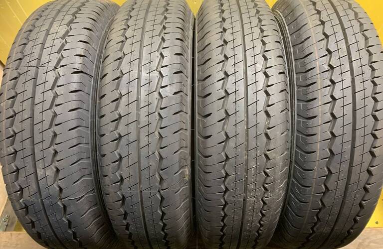 ほぼ未使用　イボ付き　ダンロップ　SP LT30A 165/80R14 97/95N LT 2021年製　4本セット