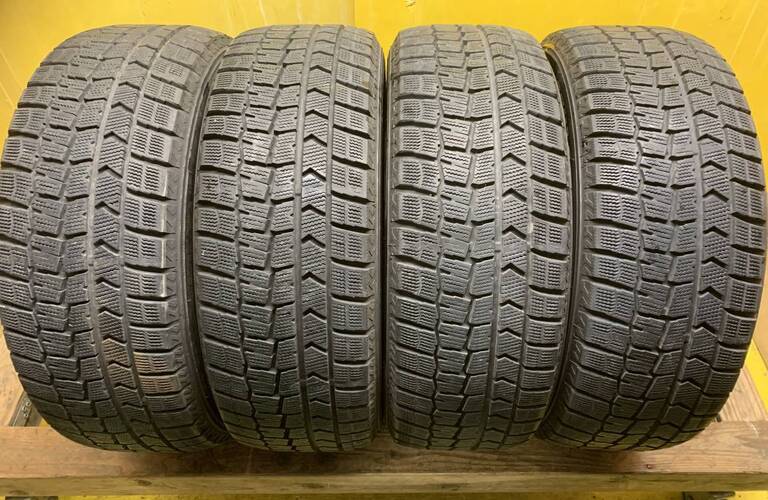 ダンロップ　WINTER MAXX 　ウィンターマックス　WM02 205/55R16 91Q　2017年製　4本セット