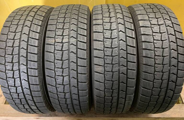 DUNLOPダンロップ　WINTER MAXX ウィンターマックス WM02 195/65R15 91Q 　2017年製4本セット