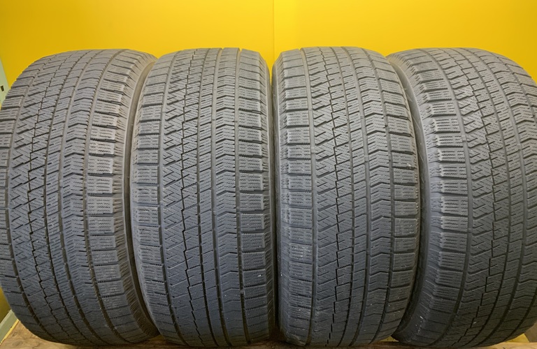 No2739 C1-Z  ブリヂストン　ブリザック　VRX2  235/50R18 97Q　4本セット　