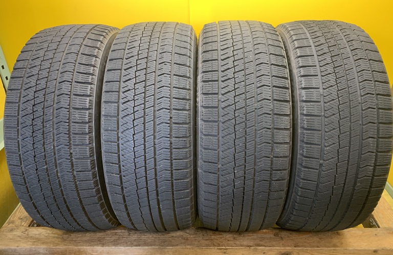 No2779 P3  ブリヂストン　ブリザック　VRX2  245/45R19 98Q　4本セット　