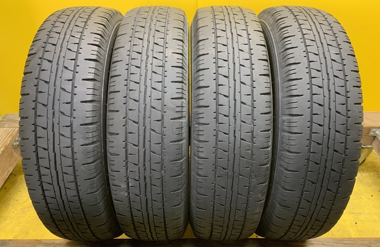 No2796 Q4  ダンロップ　VAN01 145R126PR LT　4本セット