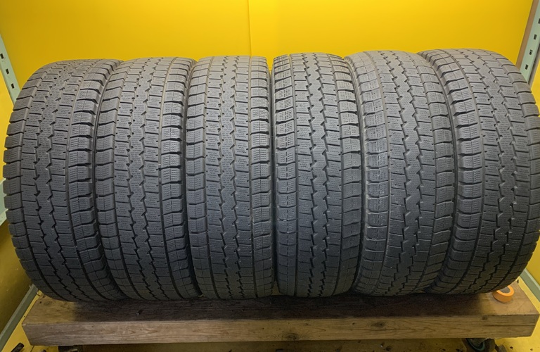 No2816  C1-Z　ダンロップ WINTER MAXX LT03M　205/70R16 111/109L LT 6本セット